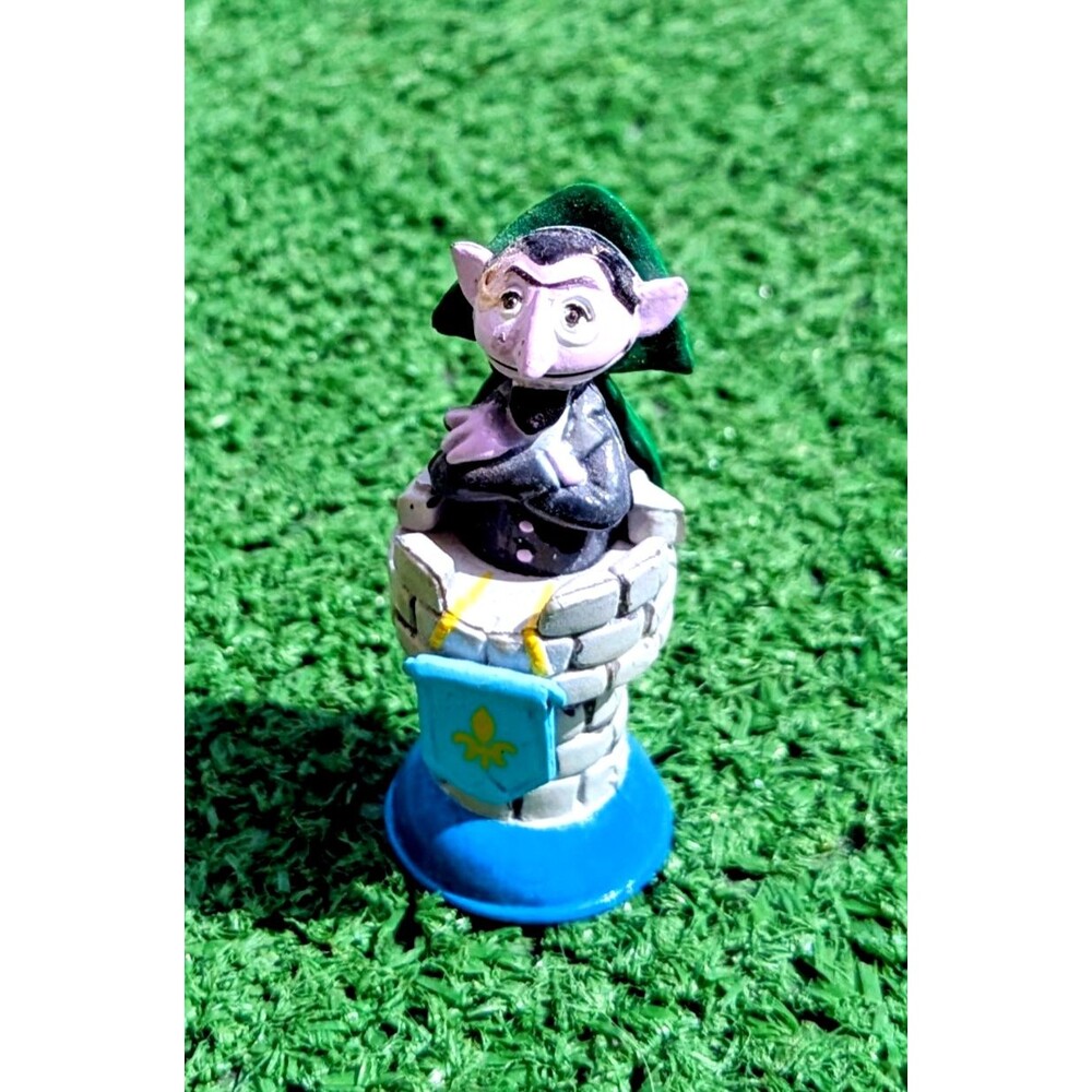 Count Von Count Sesame Street Blue Castle Rook 2004 Toy Chess Game Piece EUC